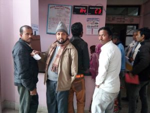 “कर तिर्न टोकन लिदै सेवाग्राही”