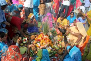 तराई मधेशमा जितिया पर्व मनाइँदै, जितियाको निर्जल व्रत सोमबार